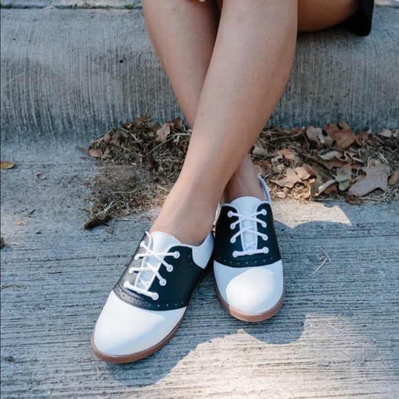 predictions women's saddle oxford